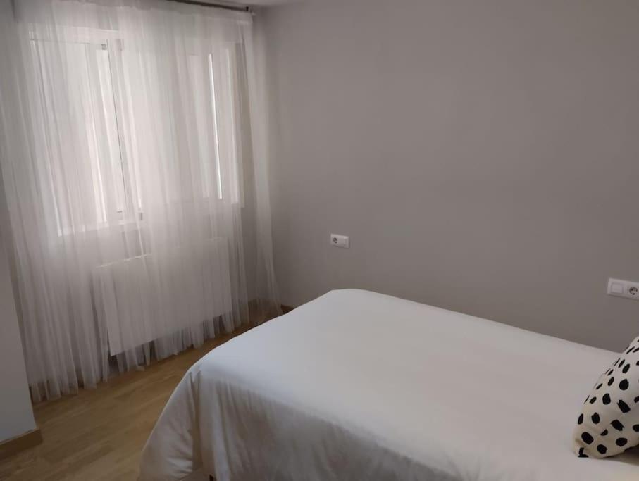 Apartamento Vacacional Понтеведра Екстериор снимка
